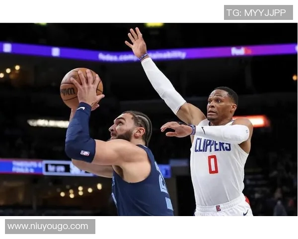 快船与猛龙激战全场回放精彩瞬间分析与赛后点评