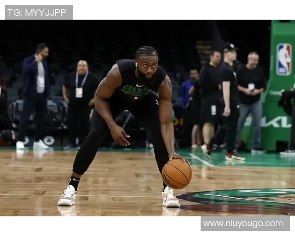 杰伦布朗的篮球之路与未来展望：从新星到领袖的成长历程