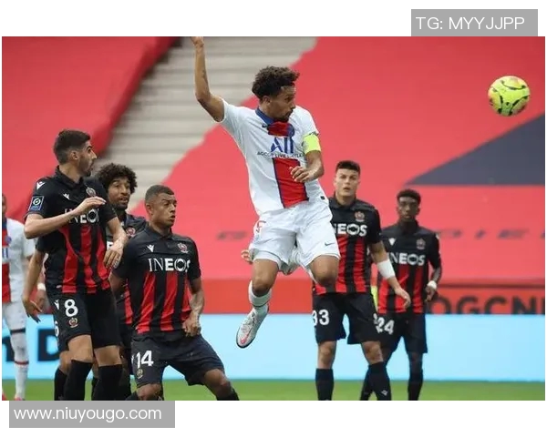 朗斯主场迎战索肖争夺法甲宝贵积分的精彩对决