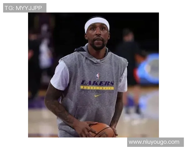 湖人对决快船马修斯表现分析及比赛精彩瞬间回顾