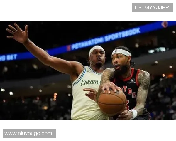 猛龙与雄鹿季后赛首战激战正酣谁能在G1中占得先机