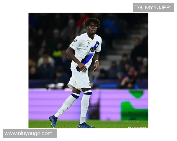 阿尔克马与兹沃勒激战正酣谁将赢得这场精彩对决