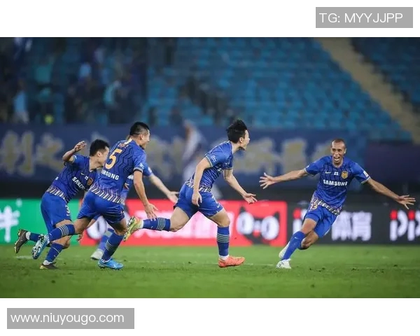 苏宁与上港精彩对决集锦回顾展现足球魅力与激情瞬间